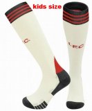 2025-2026 Liverpool Club beige kid soccer socks away