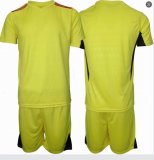 Customize personalized names and number yellow soccer jerseys(Advertising images can also be added, but the cost will be charged separately)
